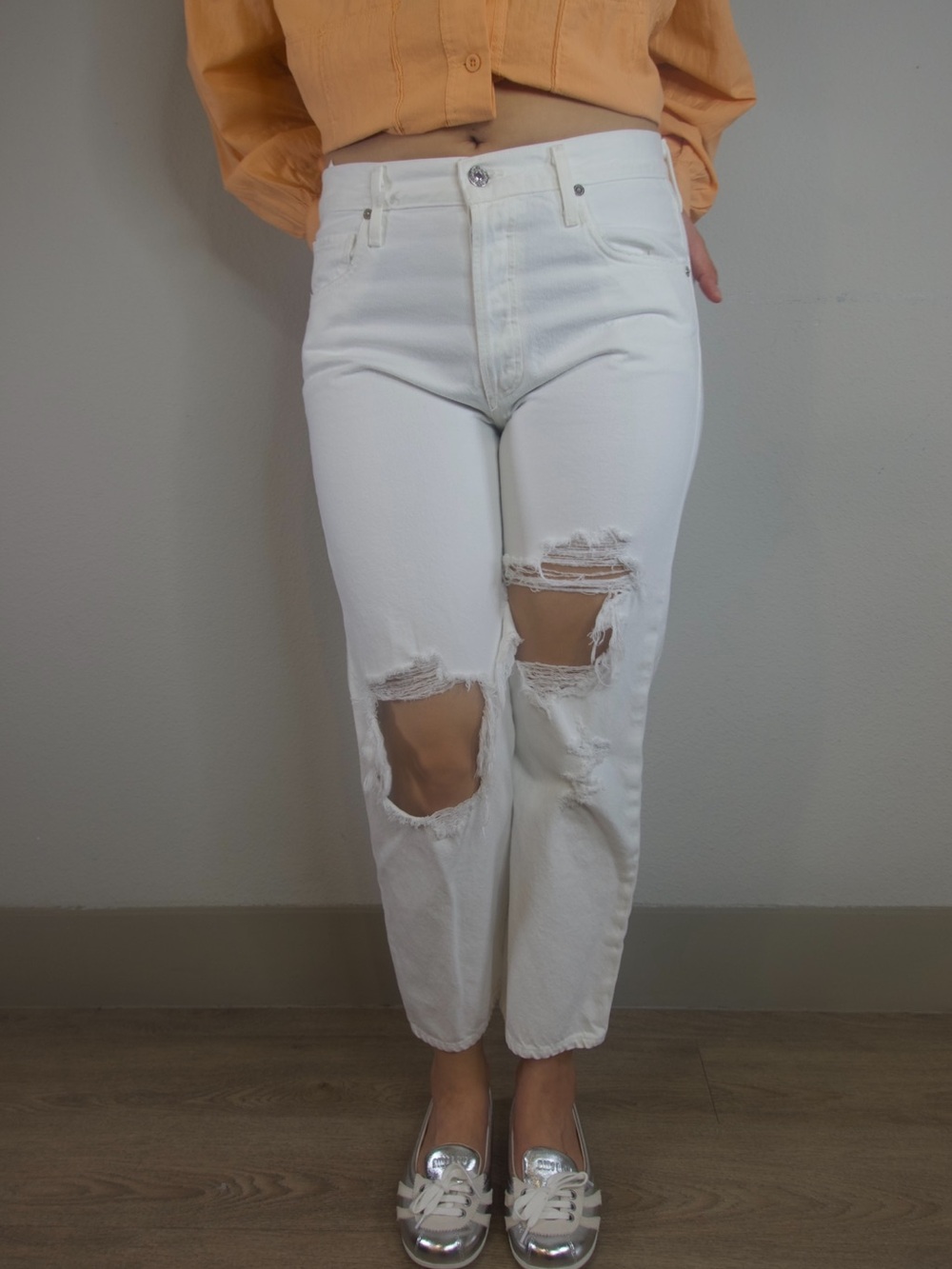 Citizens of Humanity Emery Crop Distressed White Jeans Size 28